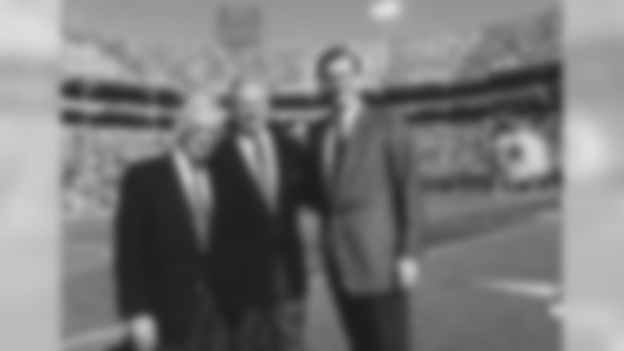 Dan Rooney poses for a photo with Jerry Jones, owner of the Dallas Cowboys, and Commissioner Paul Tagliabue prior to Super Bowl XXX.