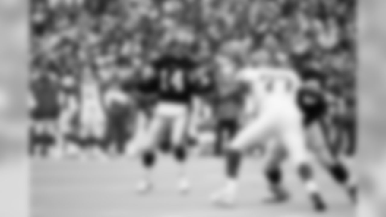 The Steelers defeated the Bills 40-21 in an AFC Divisional playoff game on January 6, 1996.