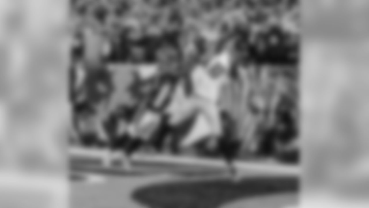 WR Martavis Bryant caught 50 passes for 765 yards and 6 receiving touchdowns in the regular season. In the AFC Wild Card Game at Cincinnati Bryant had 5 receptions for 29 yards and 1 touchdown. Bryant also had 1 rush for 44 yards vs. the Bengals.