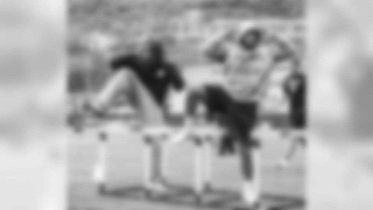 Arthur Moats, Roosevelt Nix.