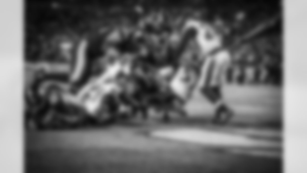 Le'Veon Bell, Ramon Foster, and David DeCastro
