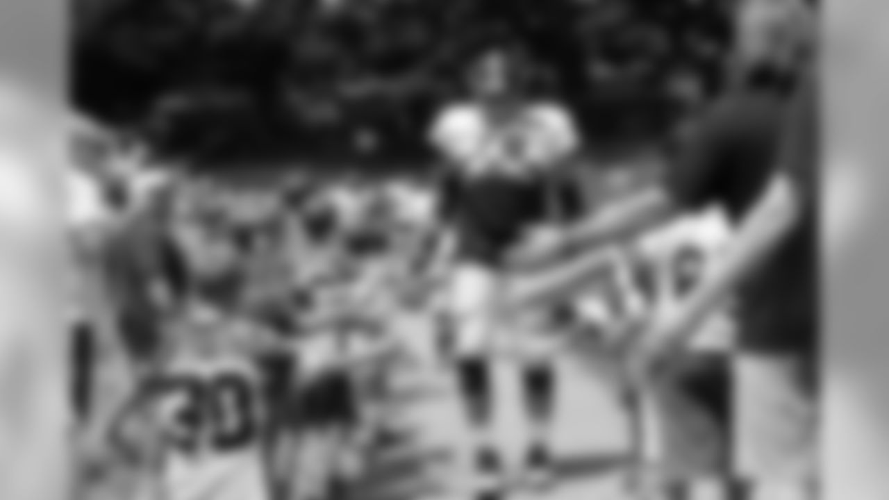 OT Alejandro Villanueva (78)