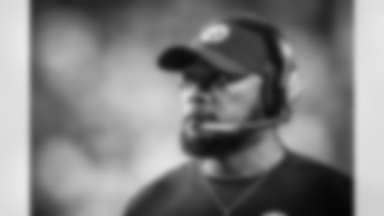 Coach Mike Tomlin