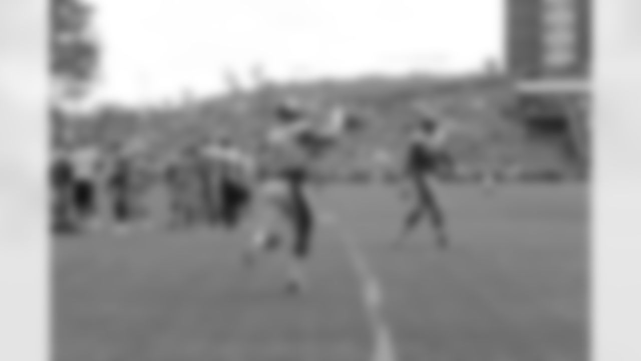LB Ryan Shazier (50)