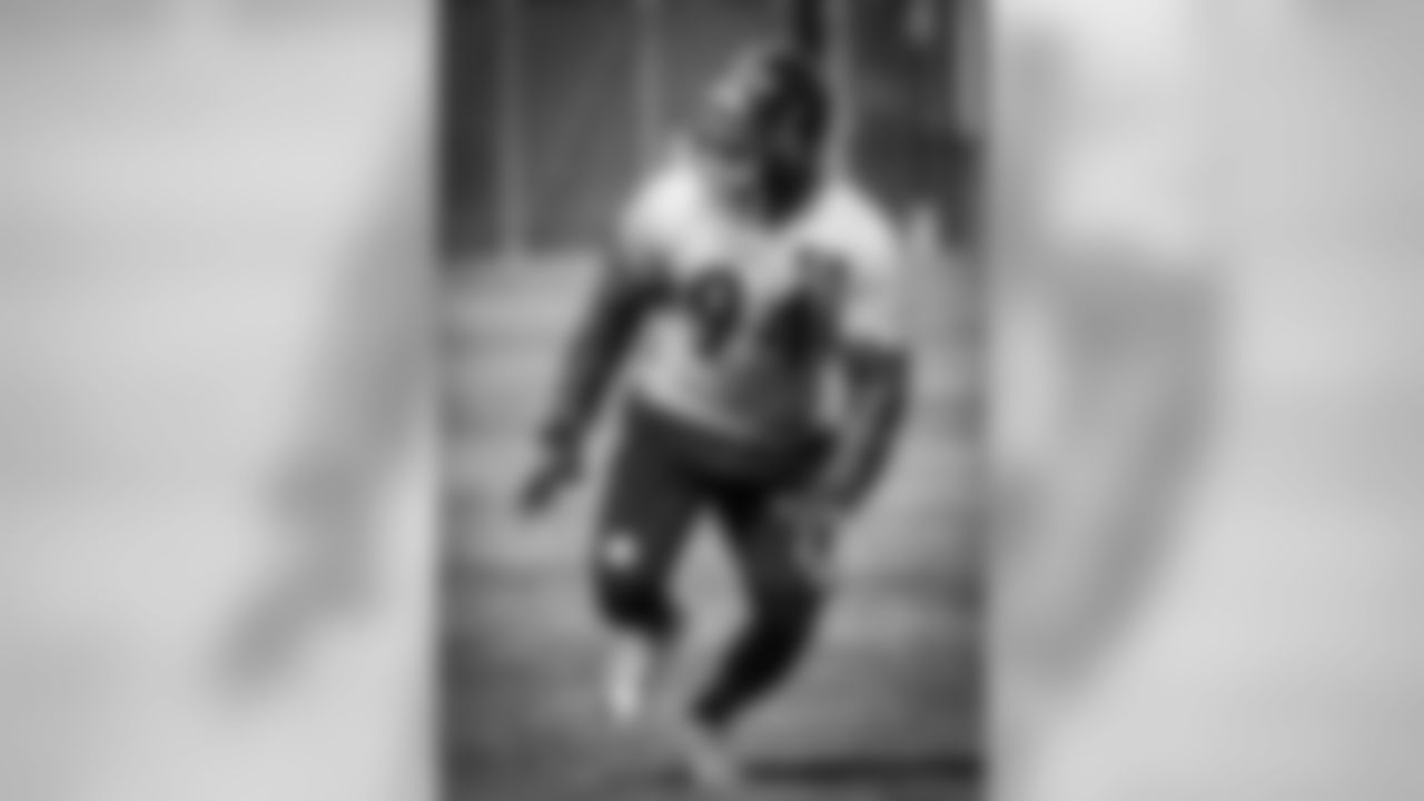 LB Lawrence Timmons