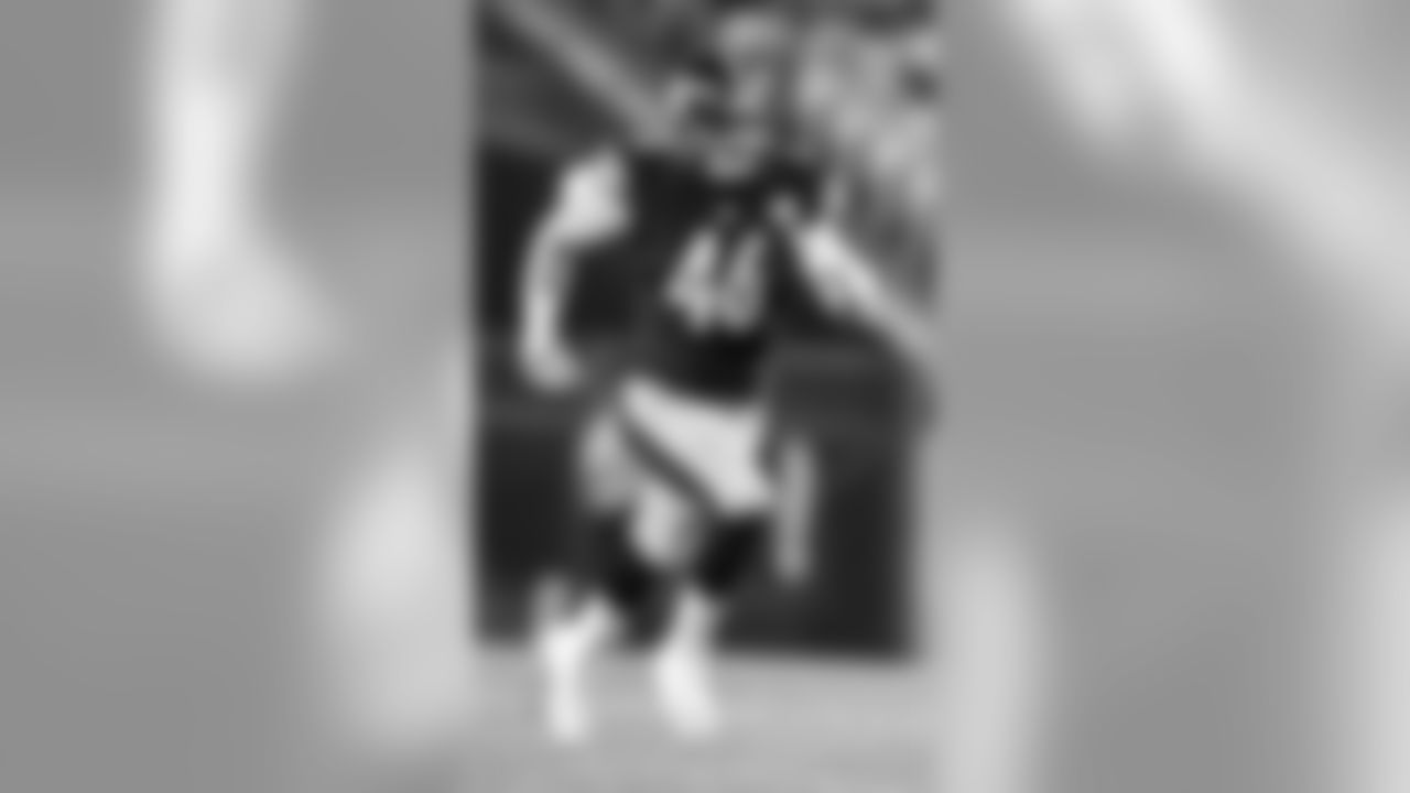 LB Tyler Matakevich