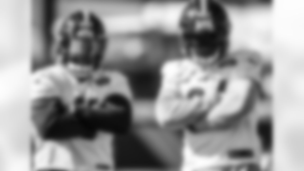 Roosevelt Nix and Le'Veon Bell