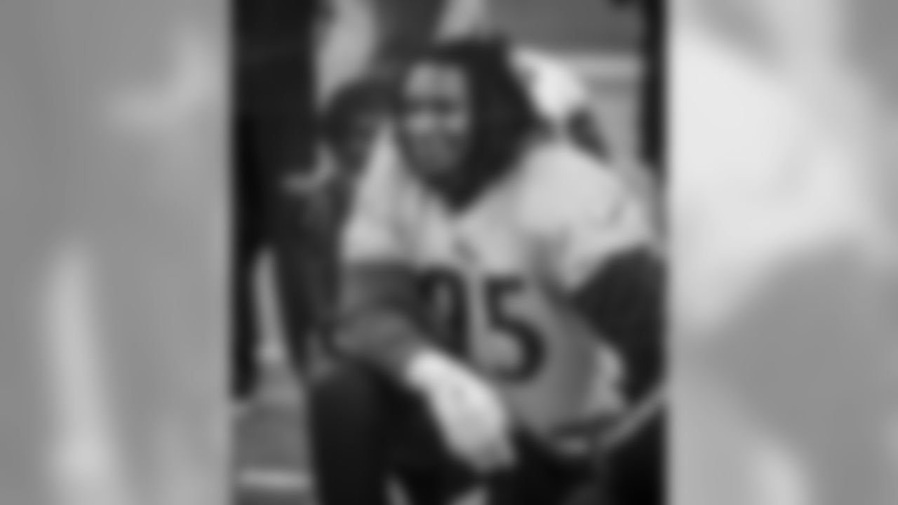 Johnny Maxey