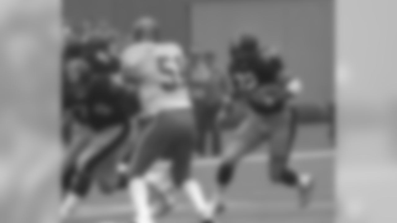 The Steelers defeated the Broncos 33-10 in an AFC Divisional playoff game on December 30, 1978.