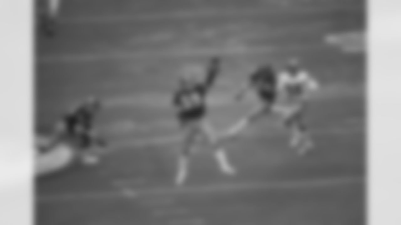 The Steelers defeated the Raiders 16-10 in an AFC Conference Championship game on January 4, 1976.