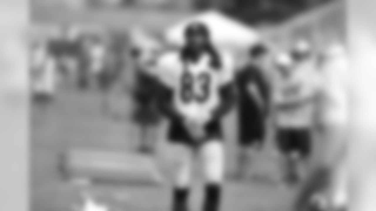 TE Cobi Hamilton (83)