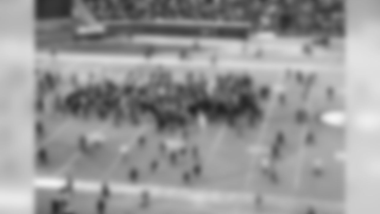 The Steelers defeated the Colts 28-10 in an AFC Divisional playoff game on December 27, 1975.