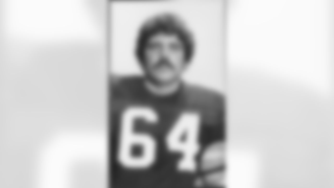 1972 Steve Furness: Considered the fifth member of the Steel Curtain, Furness quickly became a nice option at defensive tackle. In nine seasons, Furness contributed 32 sacks; he led the team with 8.5 in 1977 and tied with L.C. Greenwood in 1979 with seven. Four Super Bowl rings.