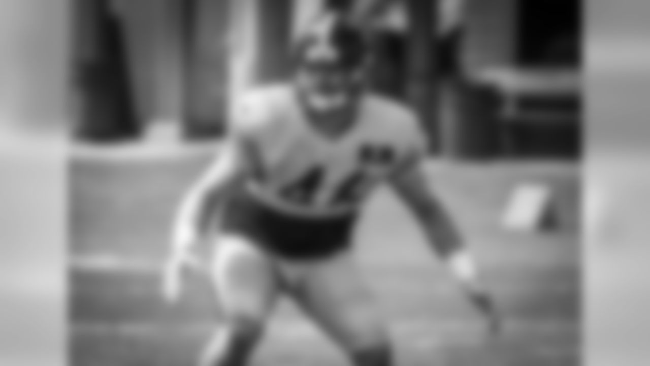 LB Tyler Matakevich