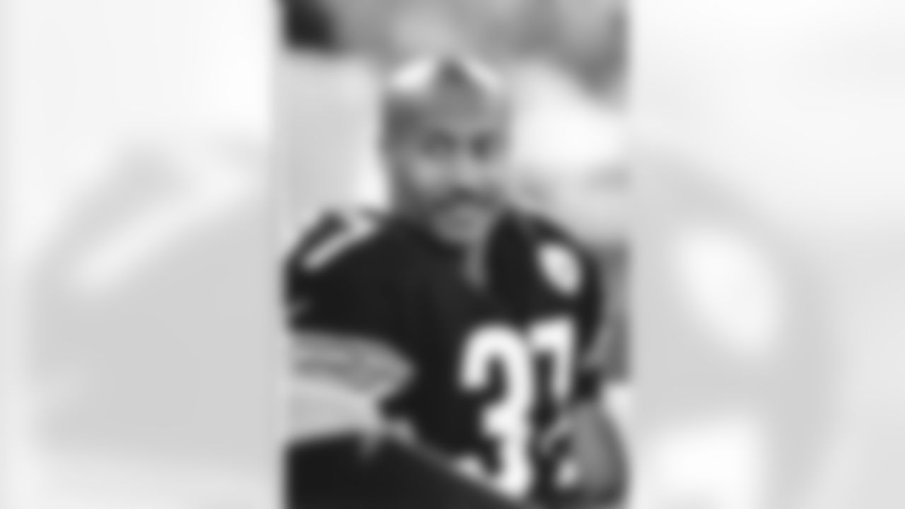 1989 CARNELL LAKE: Today, scouts talk reverentially about safeties who can cover like cornerbacks. In his day, Carnell Lake was a safety who covered well enough to actually play cornerback. In 10 seasons with the Steelers, Lake finished with 21.5 sacks, 16 interceptions, 15 forced fumbles, and 16 fumble recoveries. In both 1995 and 1997, Lake moved to cornerback to help stabilize the Steelers secondary, and the seasons ended with a trip to the Super Bowl and one to the AFC Championship Game, respectively. He was voted to the Pro Bowl four times, and he was named first-team All-Pro in 1997.