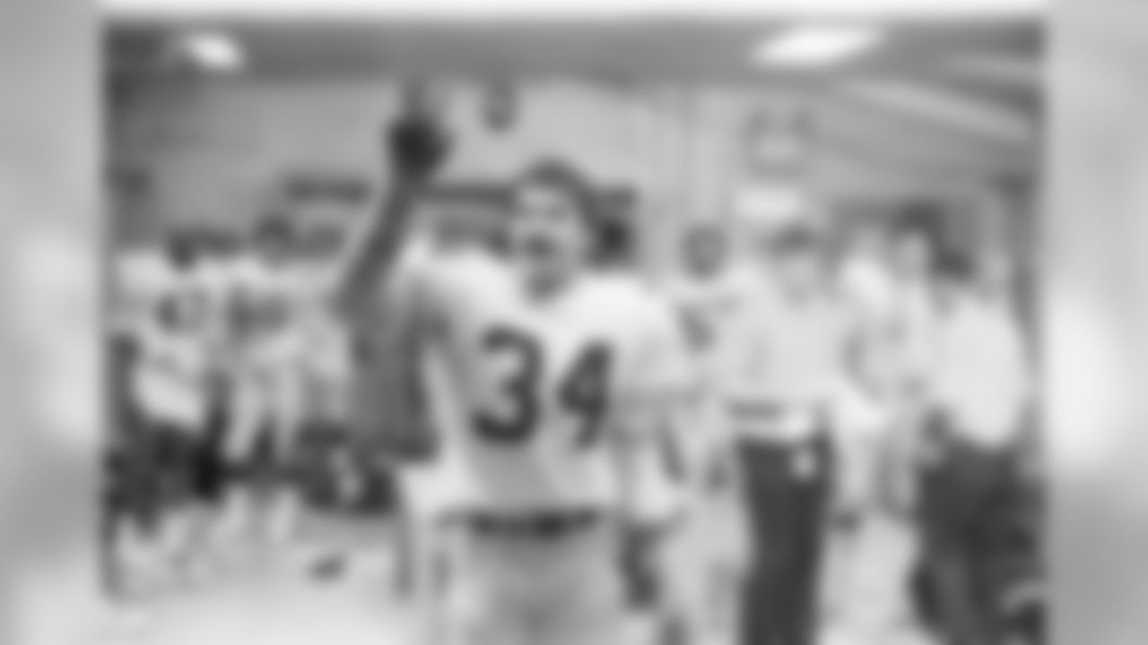 The Steelers defeated the Colts 40-14 in an AFC Divisional playoff game on December 19, 1976.
