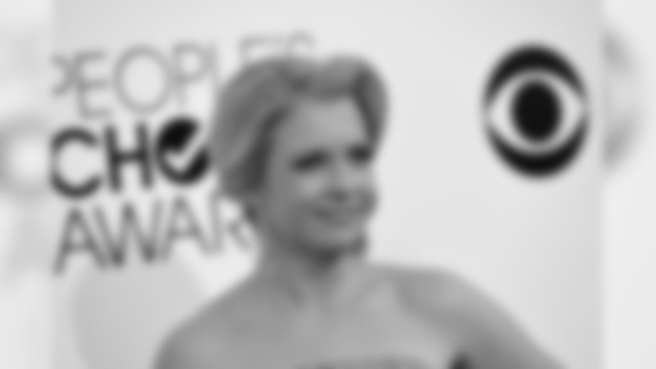 Melissa Joan Hart - @MelissaJoanHart- Actress