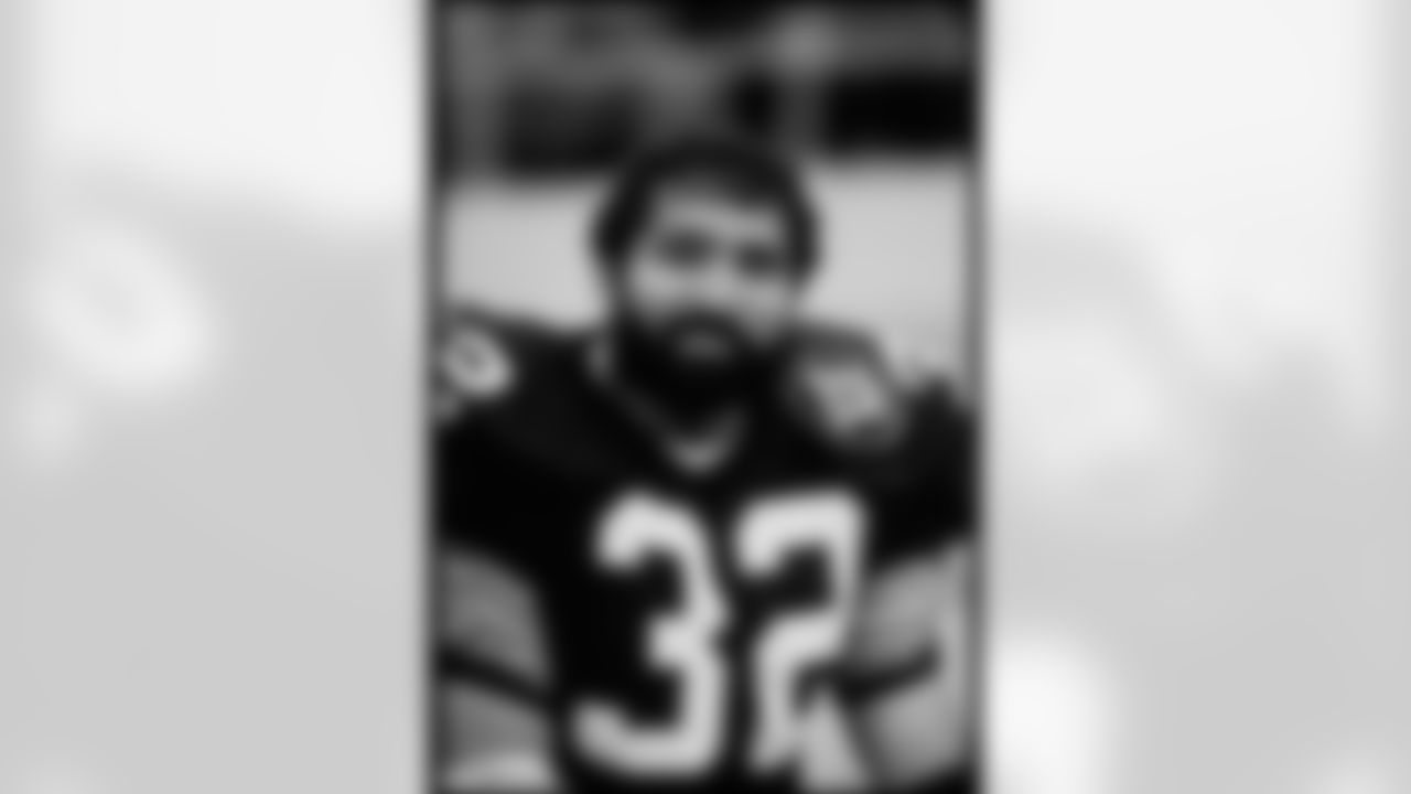 1972 FRANCO HARRIS: In terms of coming up big in critical games, Harris is the running back version of Terry Bradshaw. In 19 playoff games, Harris carried 400 times for 1,556 yards (3.9 average) with 16 touchdowns, while also catching 51 passes for 504 more yards and another touchdown. Harris rushed for four touchdowns in four Super Bowl wins. Harris is second in all-time postseason rushing yards to Emmitt Smith (1,556-1,586) but when receptions are added in, Harris leads Smith in yards from scrimmage (2,060-1,928). Hall of Fame, Class of 1990. Four Super Bowl rings.