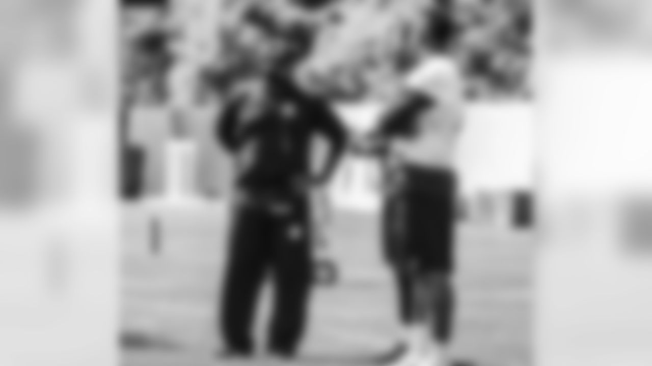 Head Coach Mike Tomlin, Maurkice Pouncey, and Marcus Gilbert