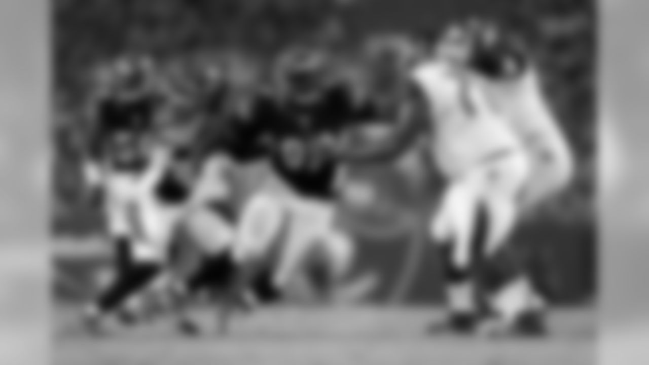 Bengals DT Geno Atkins has recorded 42 tackles, 11 sacks and 21 quarterback hurries in 2015.