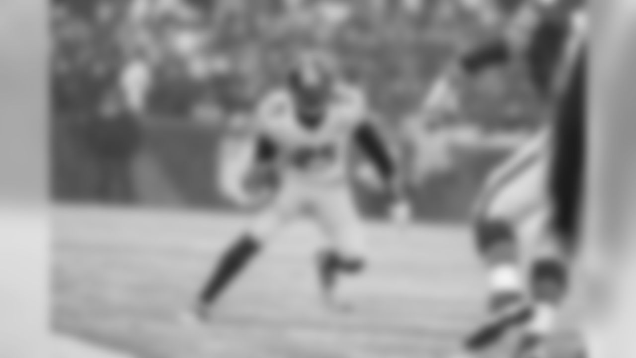 CB Artie Burns leads the Steelers defense with 3 interceptions and has 47 total tackles (40 solo and 7 assists).