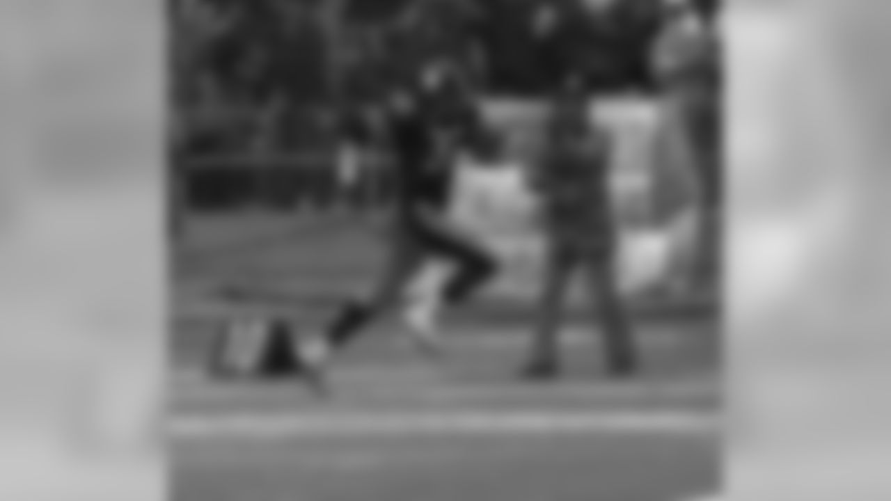 The Steelers defeated the Raiders 16-10 in an AFC Conference Championship game on January 4, 1976.