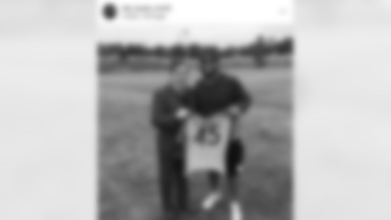 Jersey swapping the president of the federation of soccer for the country of Portugal on his grass.