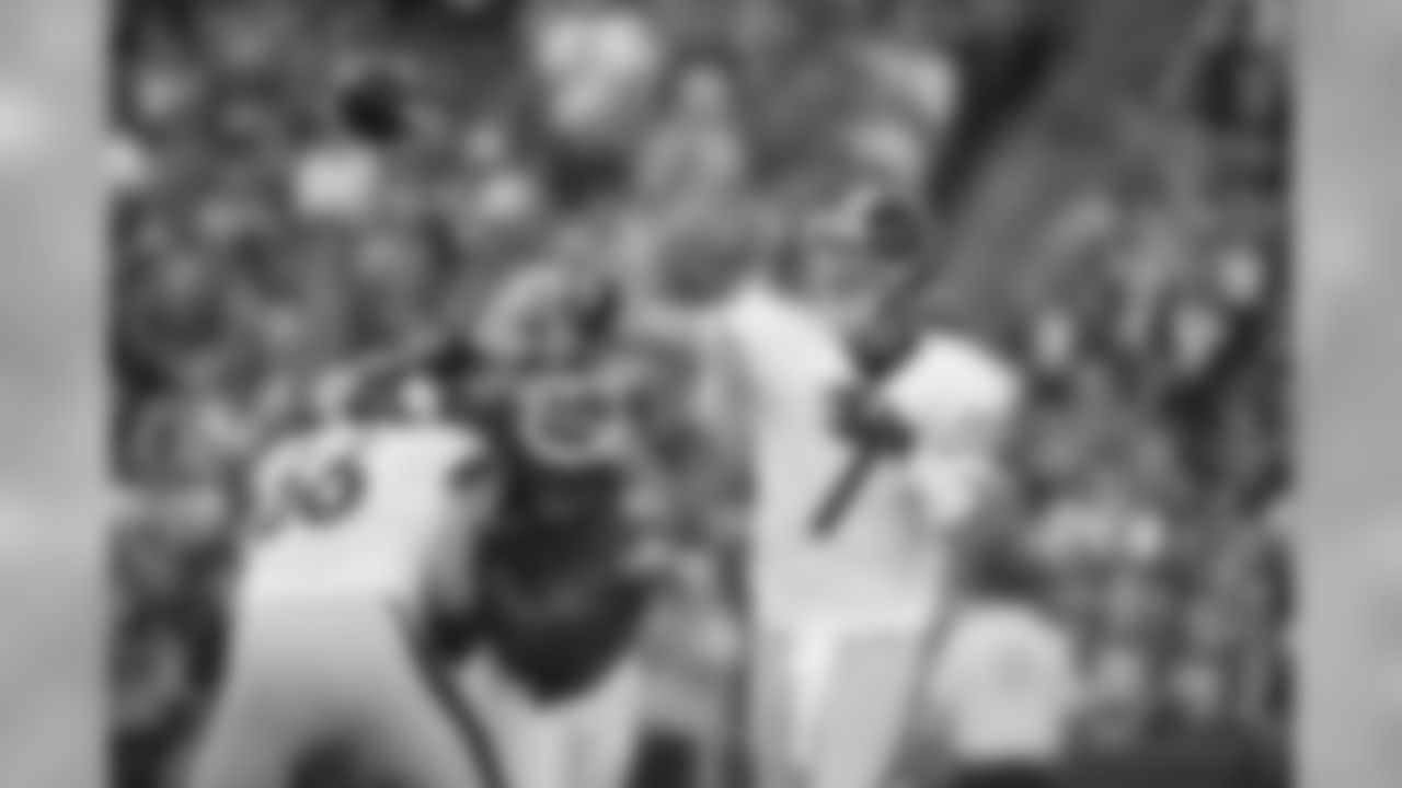 QB Ben Roethlisberger has completed 70 of 118 passes (59.3%) in 2016 for 816 yards, 6 touchdowns and 4 interception for a quarterback rating of 83.2
