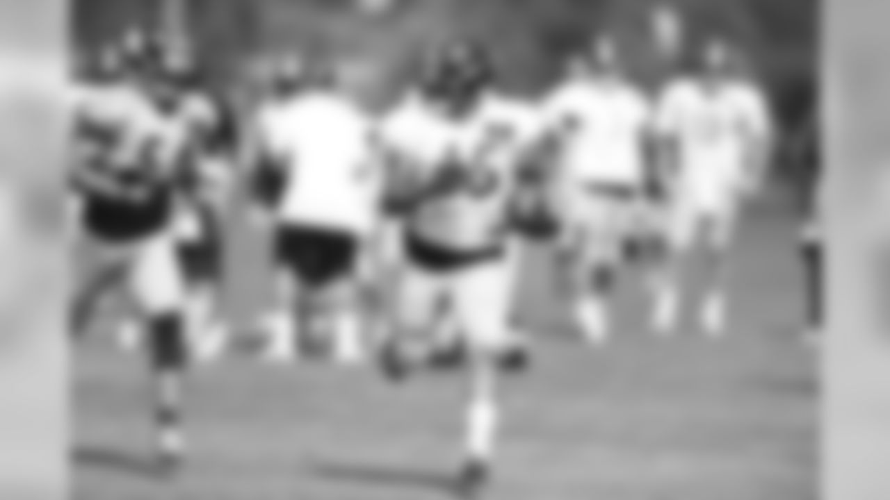 FB Roosevelt Nix (45)
