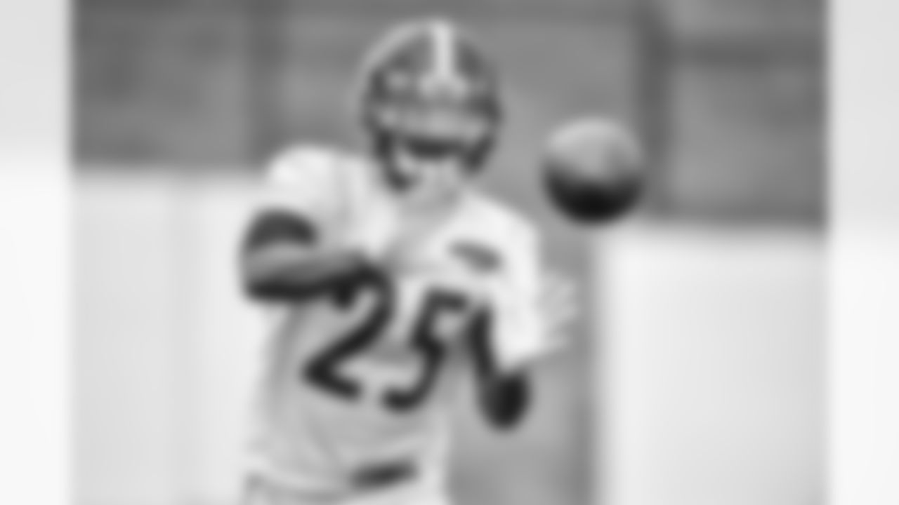 Artie Burns