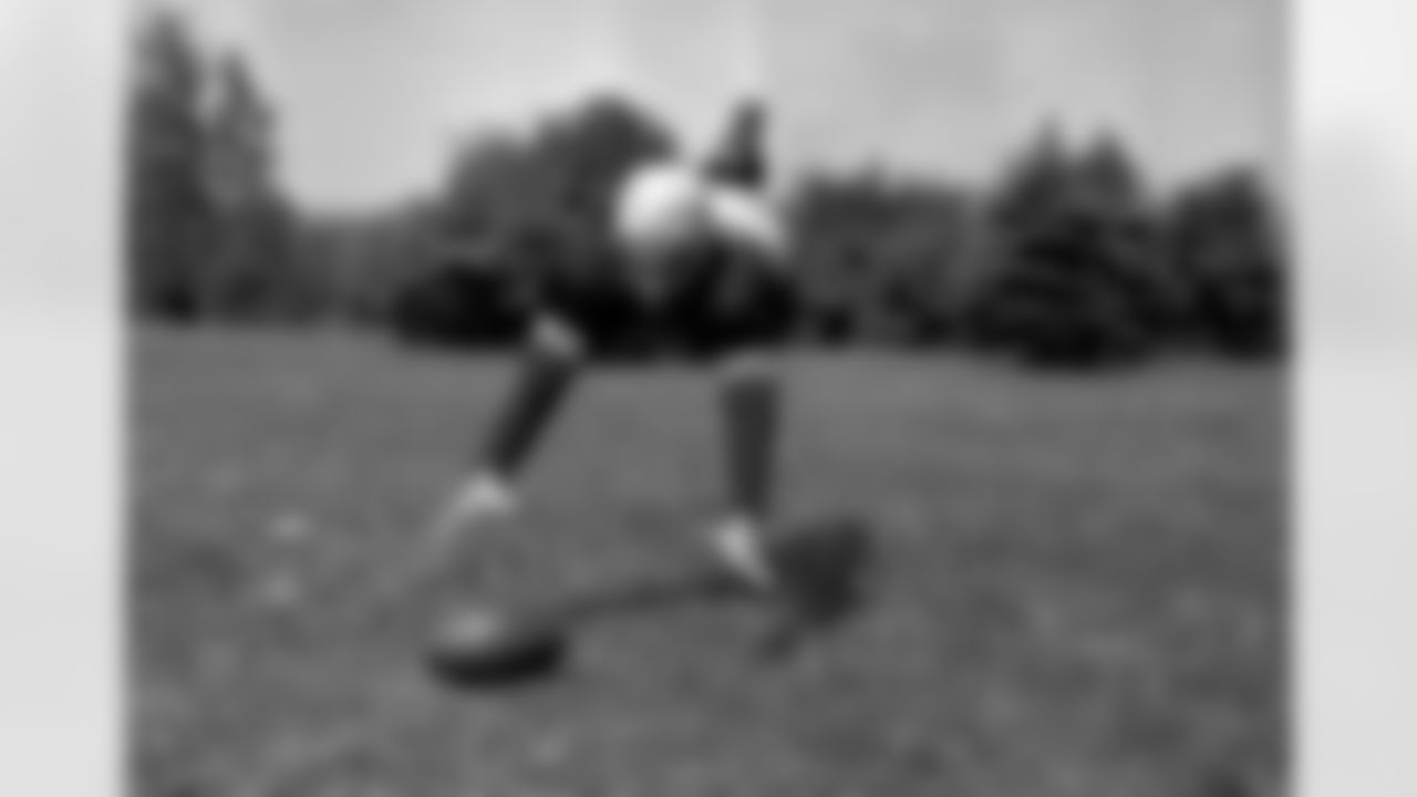 1947 Elbie Nickel (Round 15): Based on how the positions are designated today, Nickel would be a tight end, and he was the first at that position for the Steelers to be a prolific receiver. During his 11 seasons, a time when the NFL was primarily a run-the-football league, Nickel caught 329 passes. He still ranks sixth in franchise history in that category.