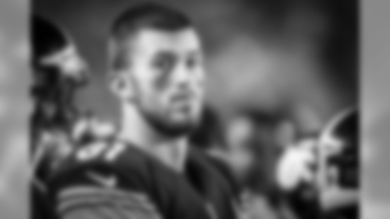 TE Jesse James