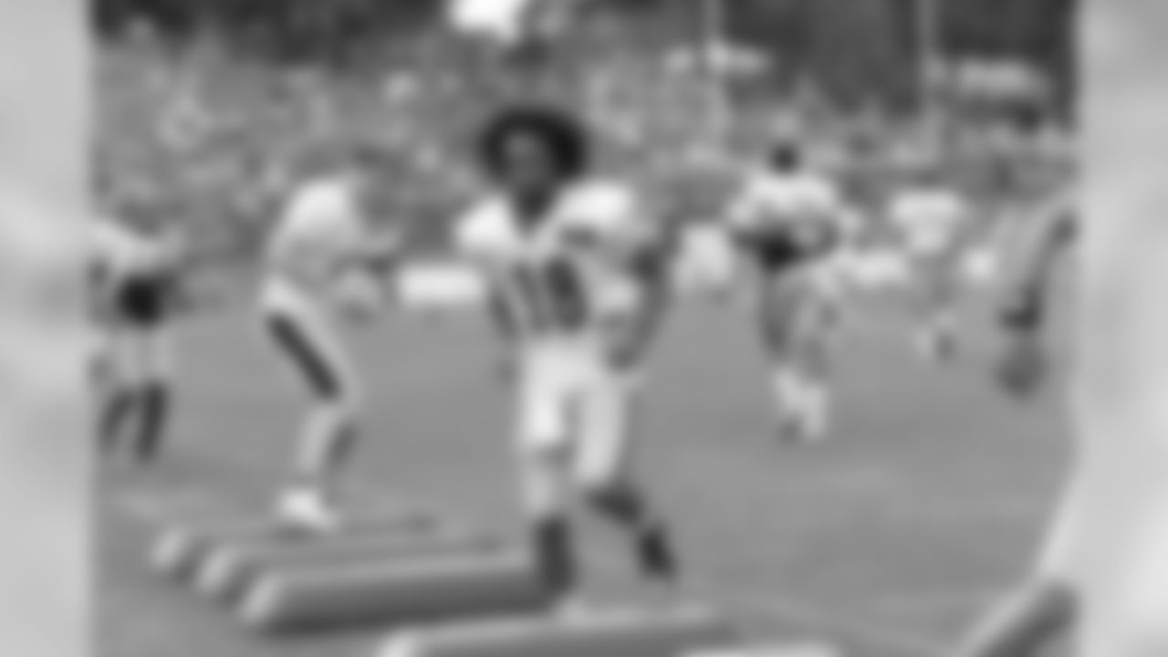 WR Levi Norwood (18)