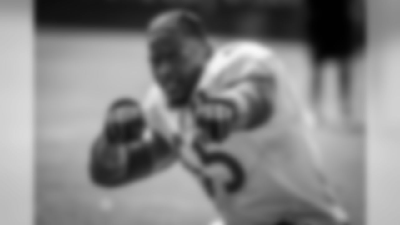 LB Arthur Moats