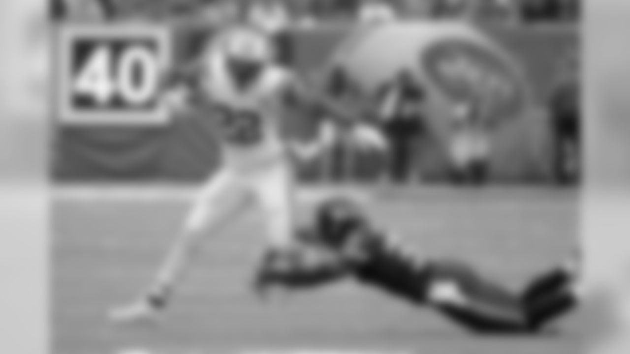 RB Matt Forté leads the Jets rushing attack with 288 yards on 81 carries (3.6 avg.) and has rushed for 3 touchdowns in the season.