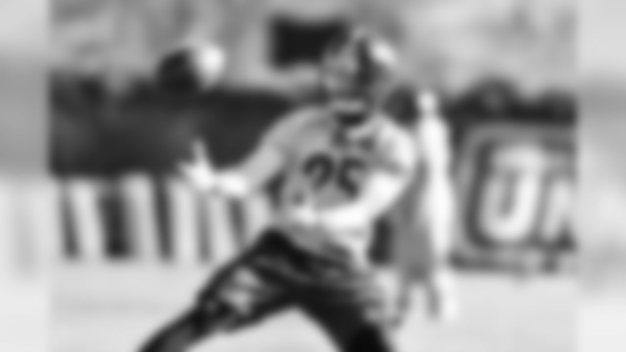 Artie Burns