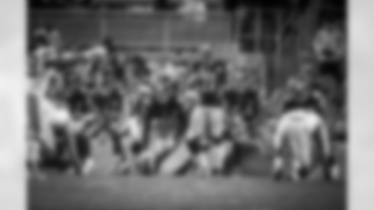 Anthony Chickillo, Tyler Matakevich, Greg Warren, Robert Golden, L.J. Fort, and Vince Williams