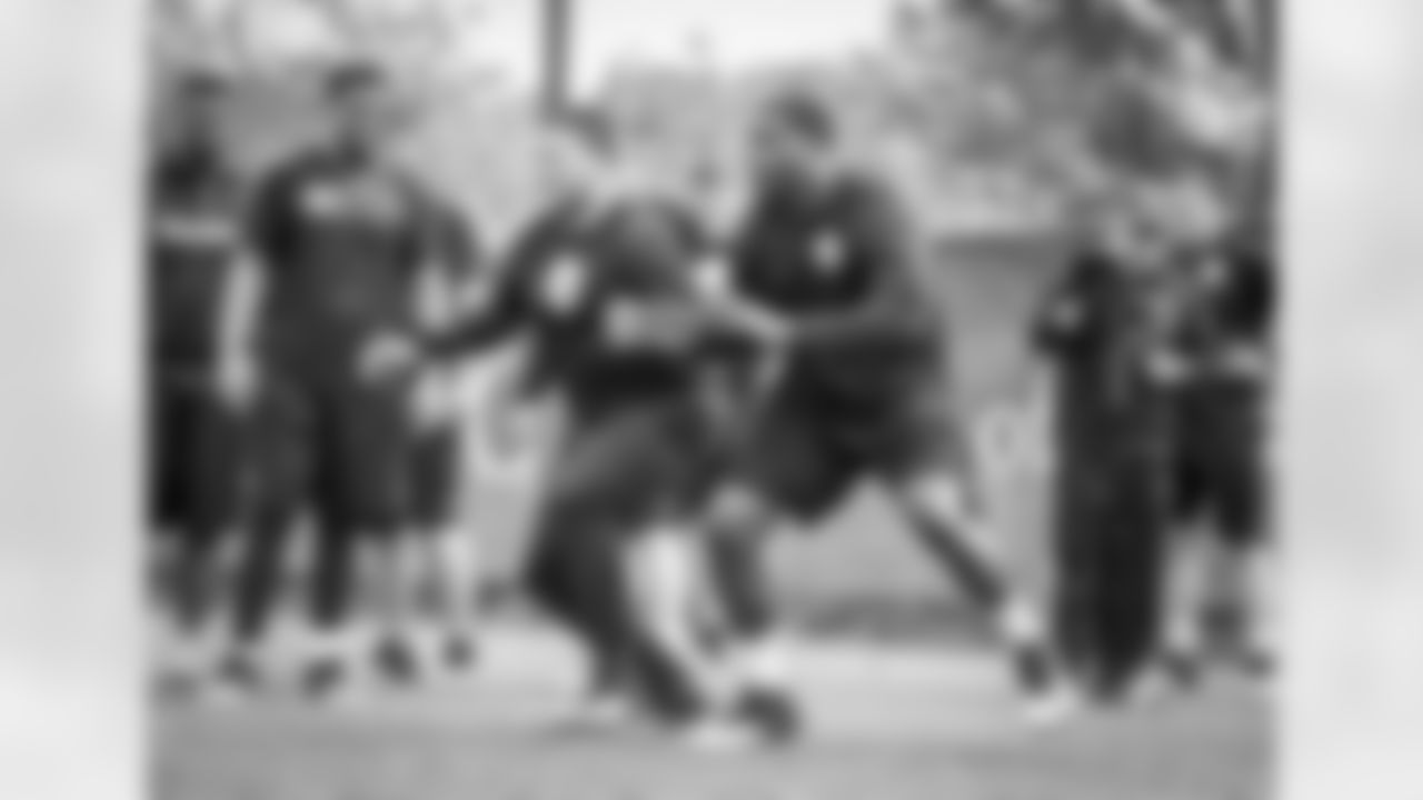 B.J. Finney, Jerald Hawkins