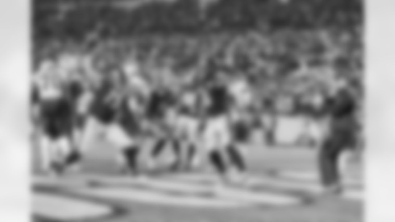 Ramon Foster and Le'Veon Bell
