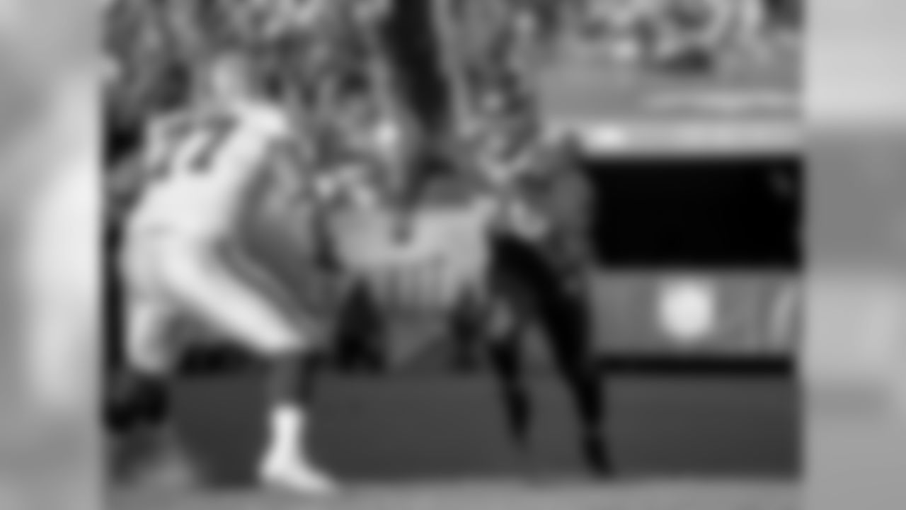 OLB Von Miller led all Broncos defenders in the regular season with 11 quarterback sacks. Miller also recorded 32 quarterback hurries and 4 forced fumble in 2015.