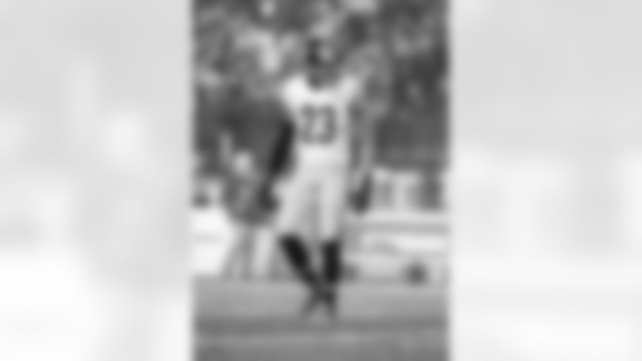 No. 23 - Mike Mitchell