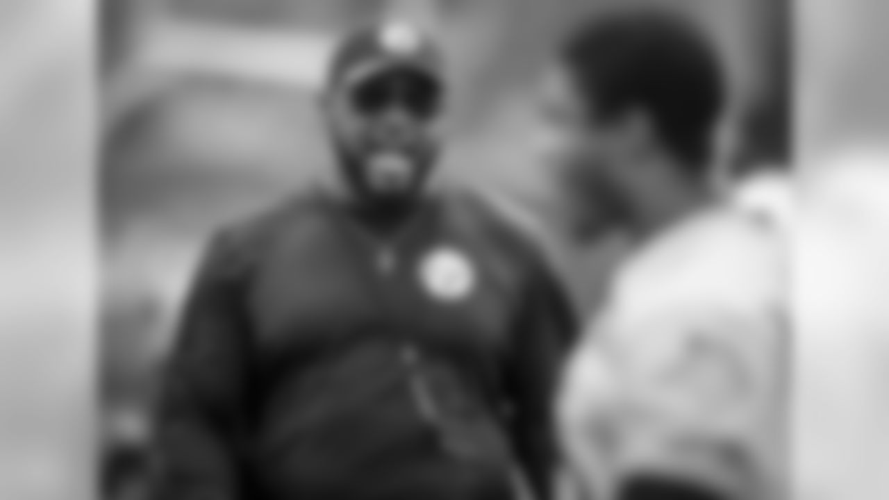Coach Mike Tomlin