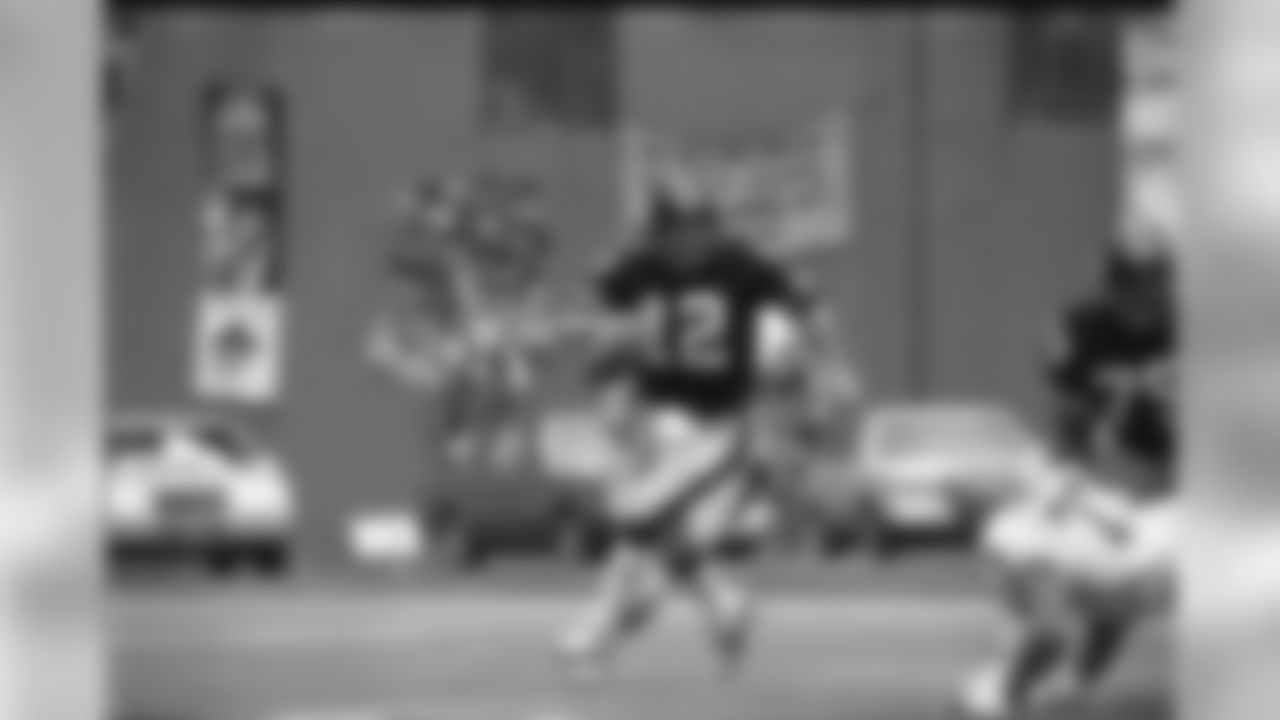 1970 TERRY BRADSHAW: If youre a guy who likes his quarterback to come up big in critical games, Bradshaw is your guy. He was 14-5 as a starter in the playoffs, 4-0 in the Super Bowl. His postseason passer rating was 83.0, and his 8.41 yards/attempt is the highest in NFL history among quarterbacks who have a comparable number of playoff starts. Bradshaw wouldnt help you win your fantasy league, but he forced you to build a bigger trophy case. Hall of Fame, Class of 1989. Four Super Bowl rings.