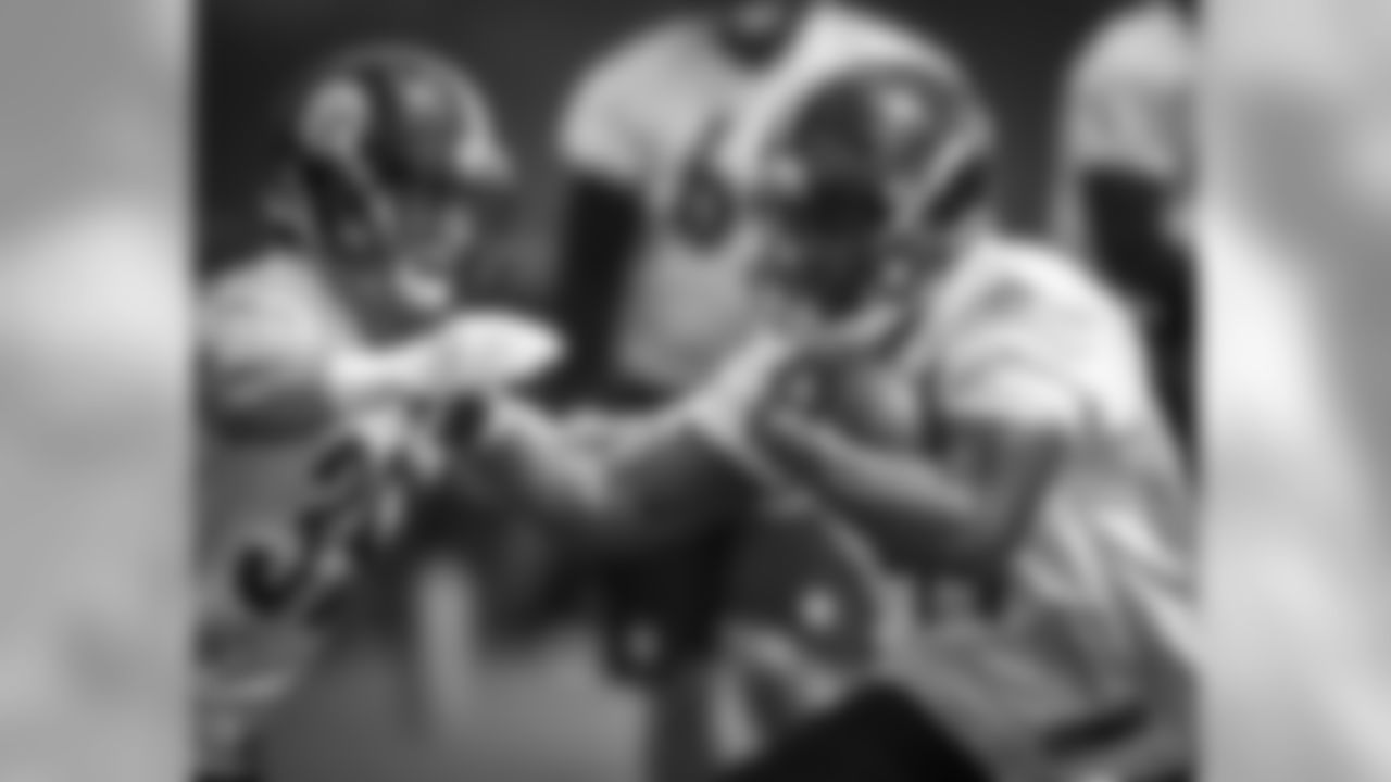 Ray Vinopal, Christian Powell
