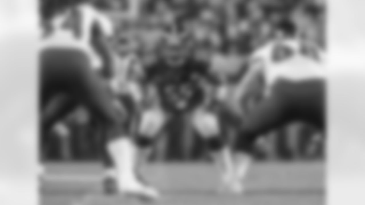 LB Arthur Moats