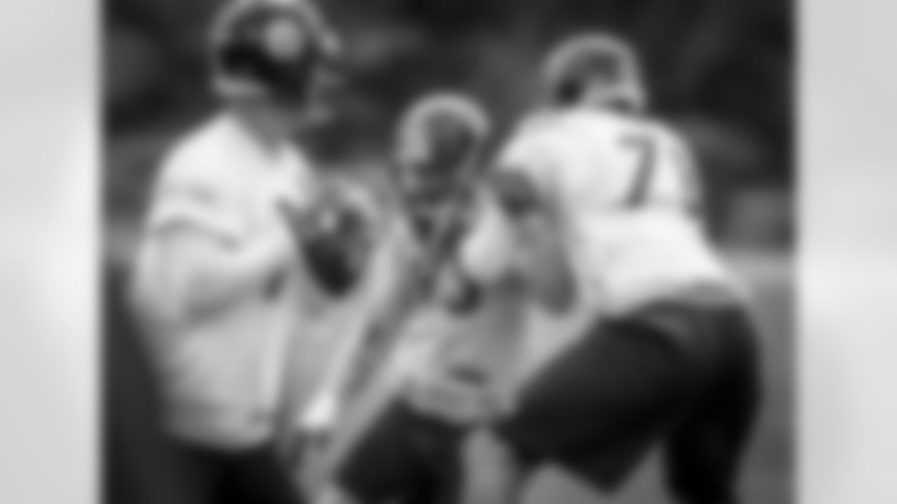 Jarvis Jones and Alejandro Villanueva