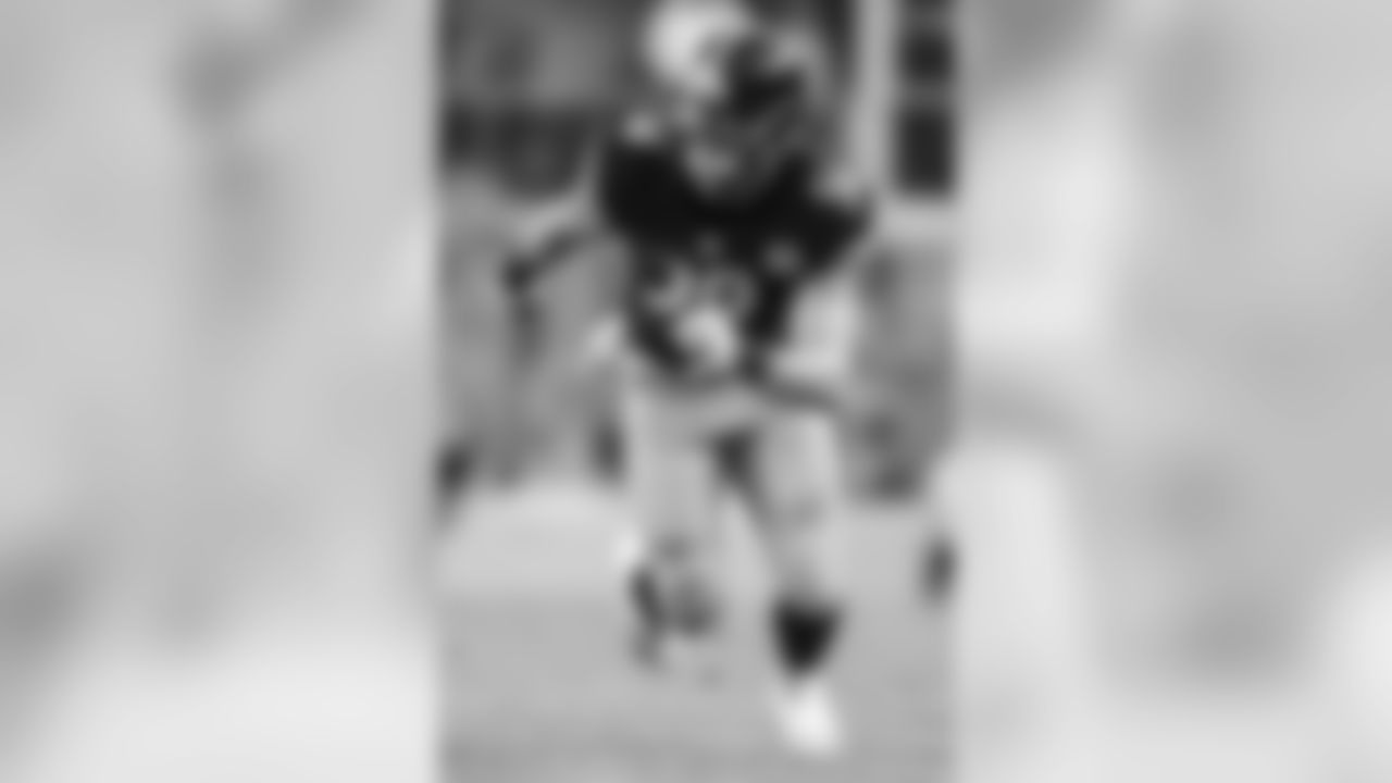 LB Anthony Chickillo