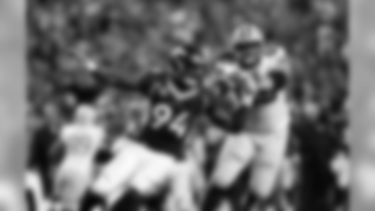 Broncos OLB DeMarcus Ware recorded 35 tackles, 11 sacks and 32 quarterback hurries during the 2015 regular season.