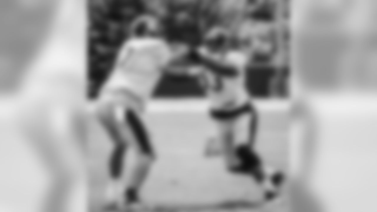 C/G B.J. Finney and C Maurkice Pouncey
