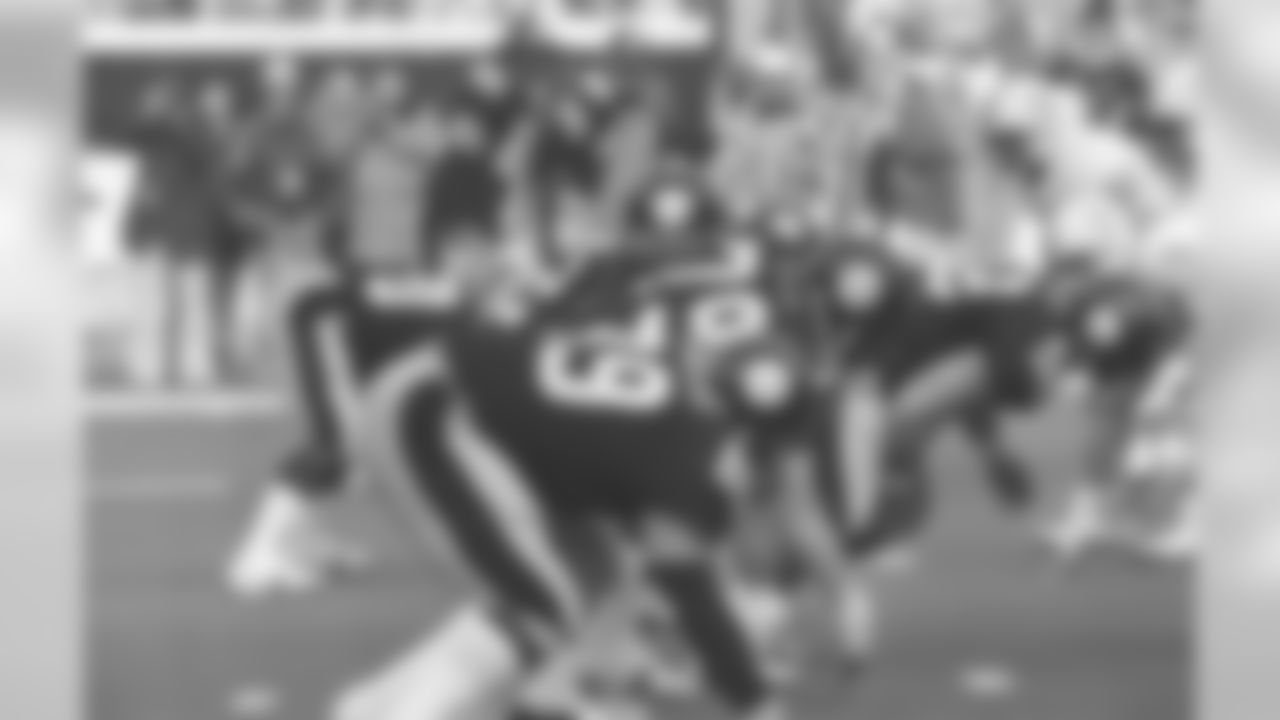 The Steelers defeated the Dolphins 34-14 in an AFC Divisional playoff game on December 30, 1979.